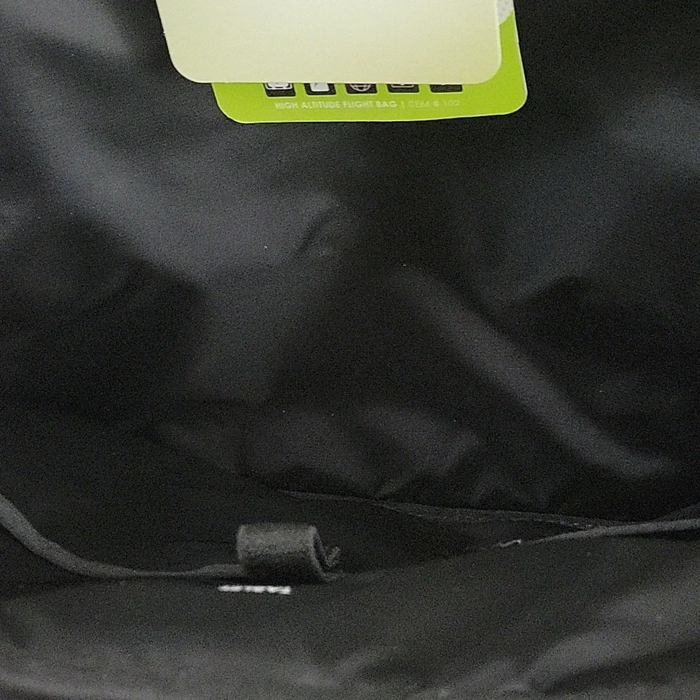 NWT Genius Pack Olive Green Seat Back Tray Bag